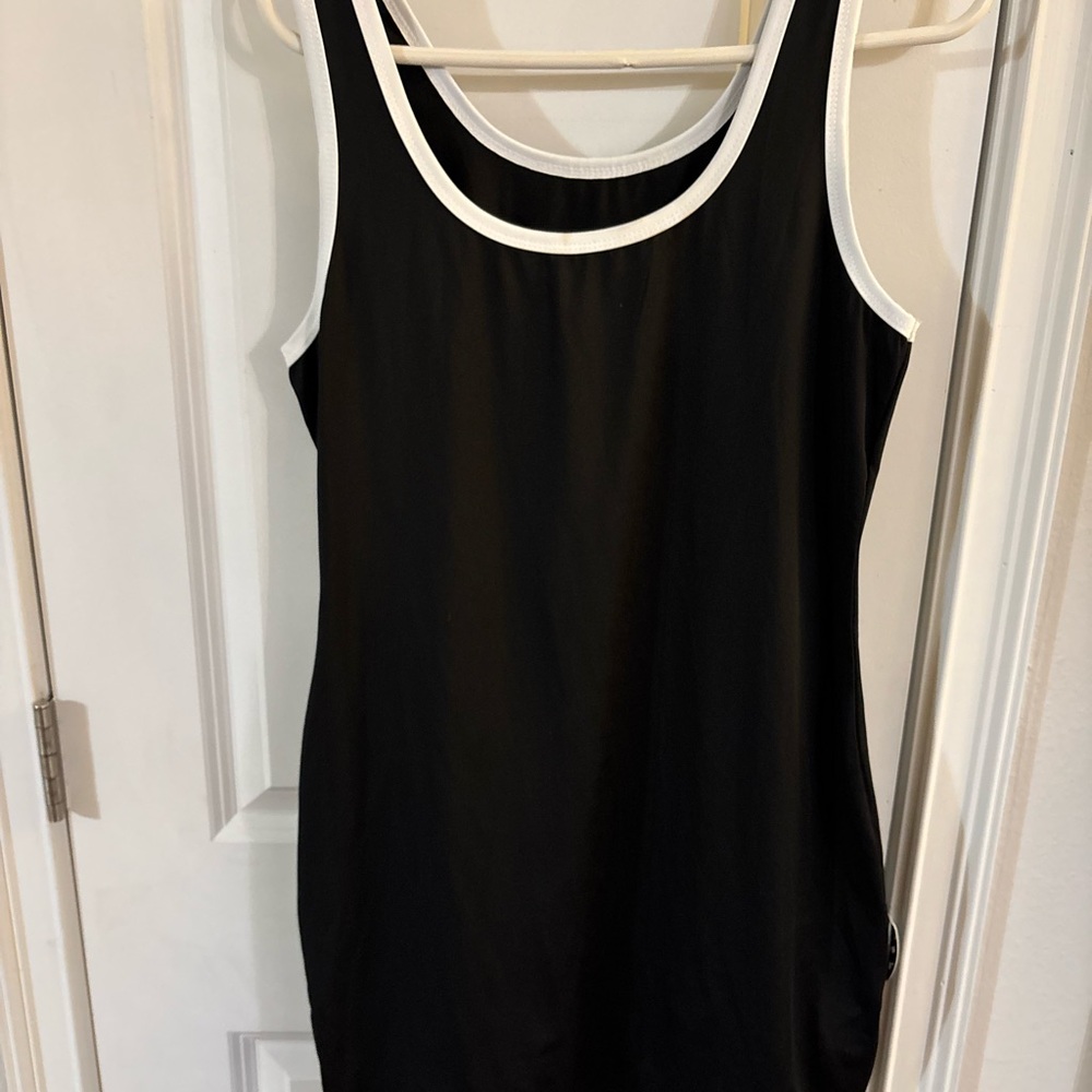 Black and White Sleeveless Athletic Dress Size XL